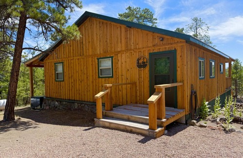 Cascade Maison | Off Grid Cozy Private Cabin
