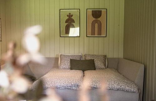 Polva County Chalet De Ski | Off-Grid Forest Cabin with Private Sauna