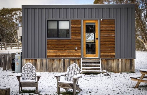 Moonbah Cabine | Off-grid Tiny House @ Big Yard Escapes, Bushland
