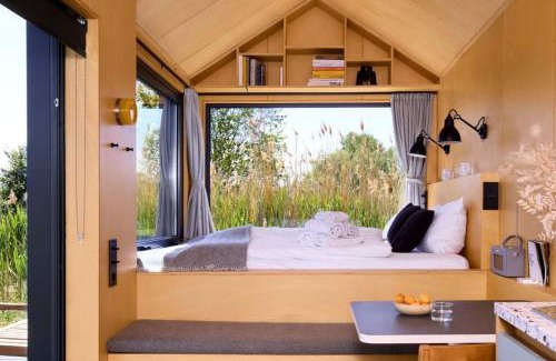 Seelow Station Balnéaire | Offgrid Cabin am See in Brandenburg Tiny House Natururlaub bei Berlin