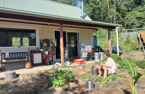 Koreelah Cabine | Offgrid Tiny Home in a Food Forest Garden
