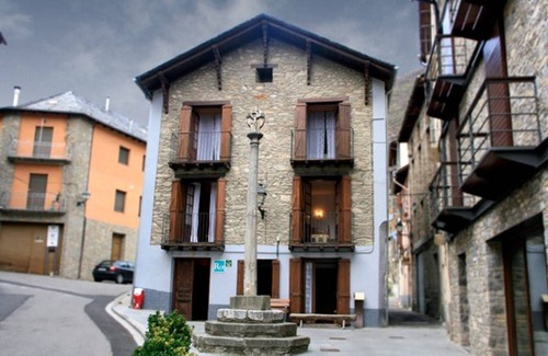 Esterri D'Aneu Maison | Appartement confortable dans un parc naturel