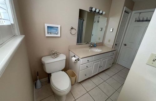 Ogunquit Maison | Ogunquit Beach Town Rental - Walk to town with your family and Fur baby