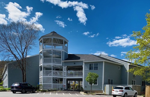 Ogunquit Copropriété | Tours de location de condo à Ogunquit !! Avec wifi! Piscine au complexe! Walk2Beach!