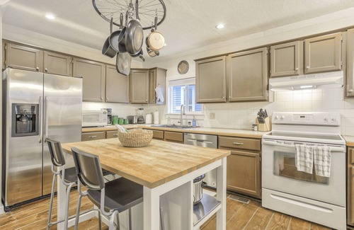 Colorado Springs Maison | Ohana Hut