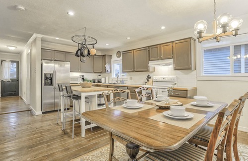 Colorado Springs Maison | Ohana Hut