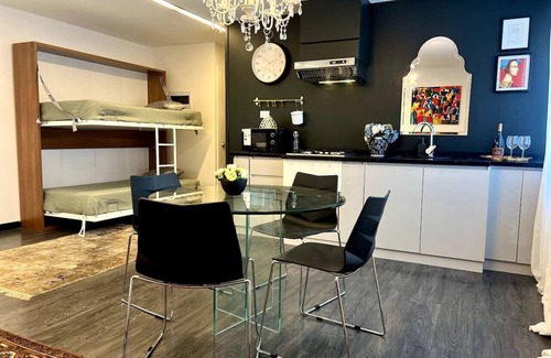 Barrio Italia Maison | Ohl House Boutique Home Stay, Providencia