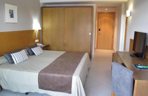 La Linea de la Concepcion Hôtel | Ohtels Campo De Gibraltar