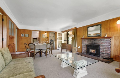 Lake Okareka Maison | Okareka Lakefront - Four Bedroom Original Lake House with Fantastic Lake Views