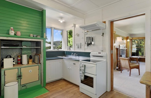Lake Okareka Maison | Okareka Lakefront - Four Bedroom Original Lake House with Fantastic Lake Views