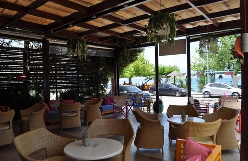 Kamena Vourla Appartement | Okeania Seafront Rooms in Kamena Vourla