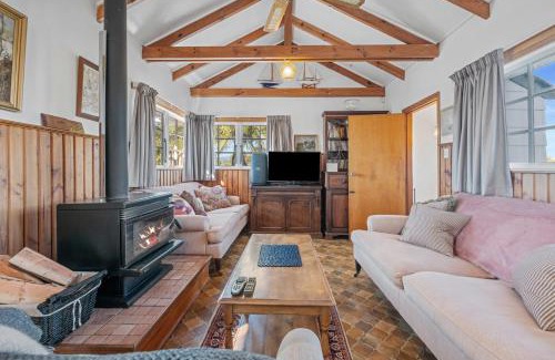 Okere Falls Maison | Okere Retreat - Lake Rotoiti Getaway