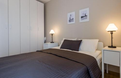 Praga Appartement | Okrzei 18 - studio by Homeprime
