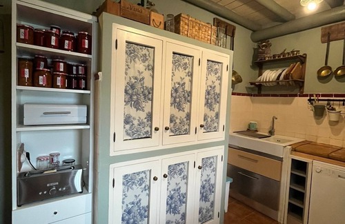 Villamanrique de la Condesa Maison | OLIVE GROVE OF GATOS FARM