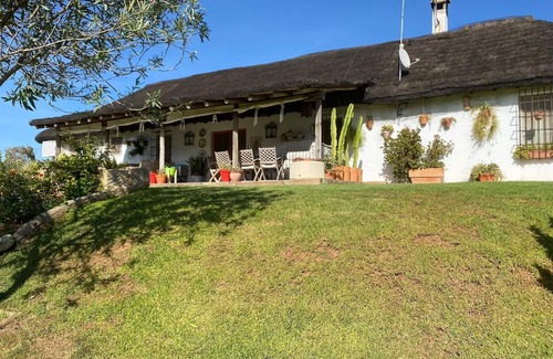 Villamanrique de la Condesa Maison | OLIVE GROVE OF GATOS FARM
