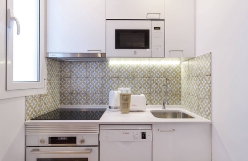 Sants-Badal Appartement | OLA LIVING CALID SPOTIFY