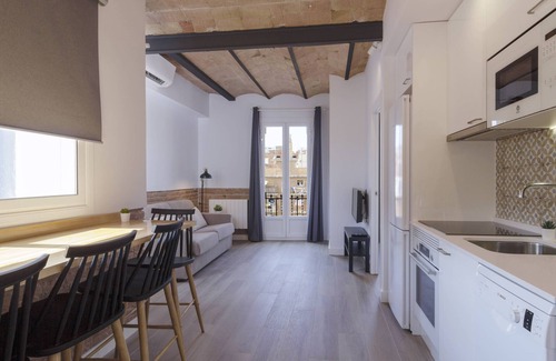 Sants-Badal Appartement | OLA LIVING CALID 2 SPOTIFY
