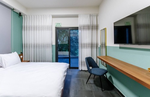 Panorama Street Lit Et Petit-Déjeuner | Olala Carmel Suite 2.2