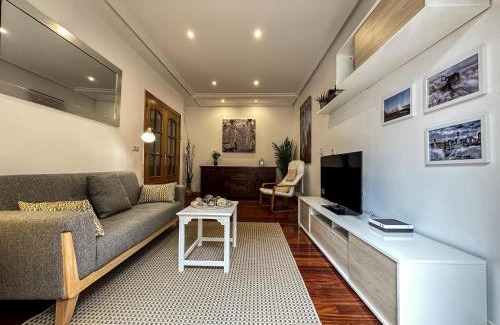 Antiguo Appartement | Olas de Ondarreta - Local Rentss