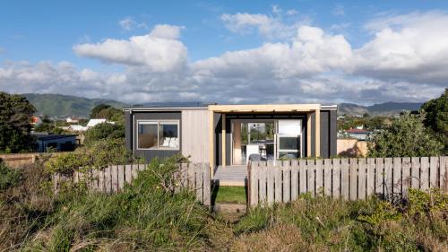 Waikanae Maison | Old Beach Pods, Te Moana
