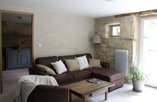 Villeneuve d'Aveyron Maison | Bâtisse ancienne, avec piscine privée au coeur d'un petit mas quercynois.