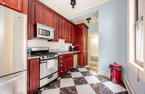 Union City Appartement | Old Charm, Modern Comfort: 5 min to NYC, BBQ