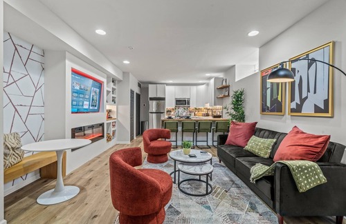 Old City Copropriété | Old City 2 BR | Near Historic Sites | *King Bed*