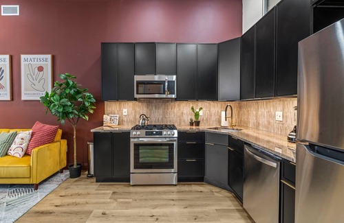 Old City Copropriété | Old City History | Kid-Friendly 2BR/1.5BA