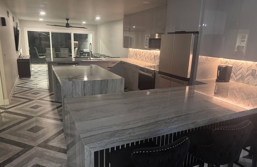 Thompson Falls Maison | Old downtown Litchfield Park walk to 5 restaurants/bars! Close to attractions