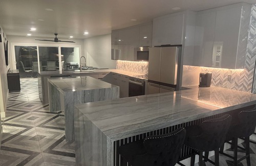 Thompson Falls Maison | Old downtown Litchfield Park walk to 5 restaurants/bars! Close to attractions