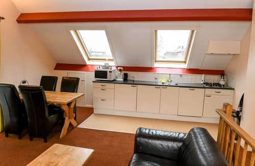 Leidschendam Appartement | Old Dutch stable from about 1890 renovated into apartments