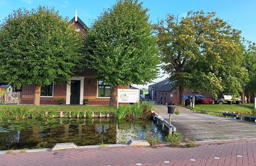 Leidschendam Appartement | Old Dutch stable from about 1890 renovated into apartments