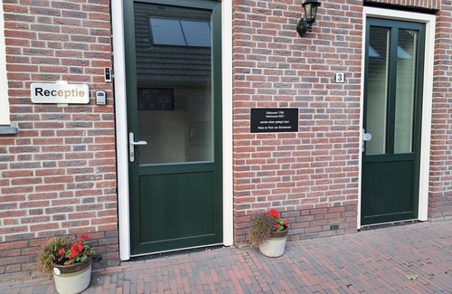 Leidschendam Appartement | Old Dutch stable from about 1890 renovated into apartments