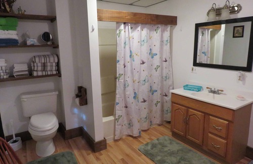 Tylersville Autre | Old Farmhouse in Rural Setting, between Penn State and Bucknell