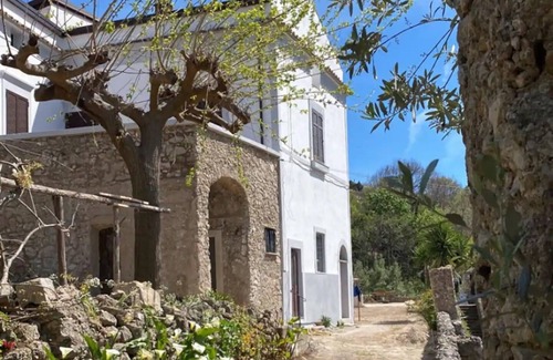 Cava de' Tirreni Maison | Old farmhouse between Amalfi and Pompeii (3 accommodations)