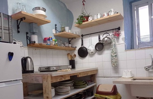 Baka Appartement | Old fashioned garden home