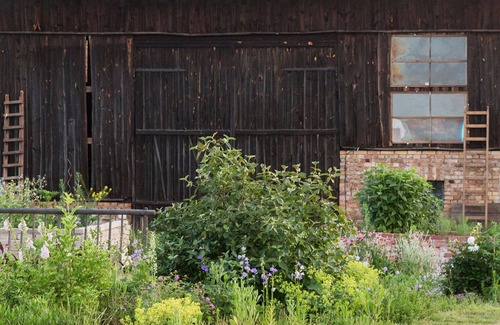 Cottbus Maison | Antigua granja de lino con un gran jardín