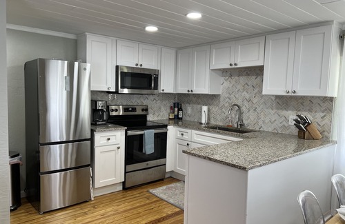 Harbor Oaks Maison | Old Florida Bungalow on Salt Water Canal, Kayak, Paddle Board & Fish