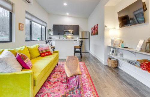 Old Fort Maison | Old Fort Retreat, Direct Access to Mill Creek