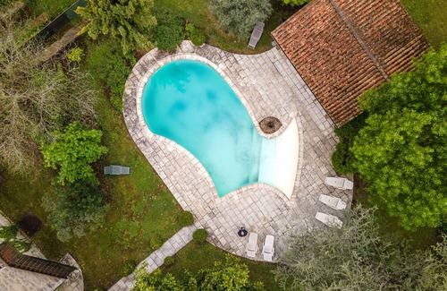 Saint-Privat-en-Perigord Maison | Old house with pool in the heart of Périgord