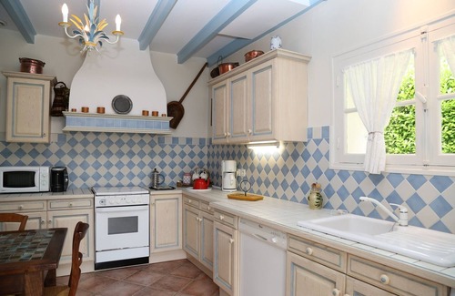 Montpezat Maison | Maison ancienne, charme et calme assuré. Pour huit personnes