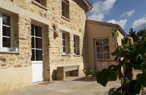 Nesmy Maison | Maison ancienne rénovée écologiquement