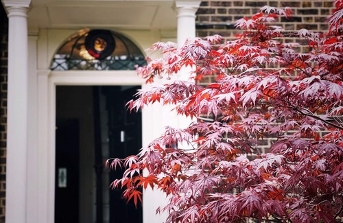 Cheshunt Maison | Old Manor House of Cheshunt- Grade II listed Villa