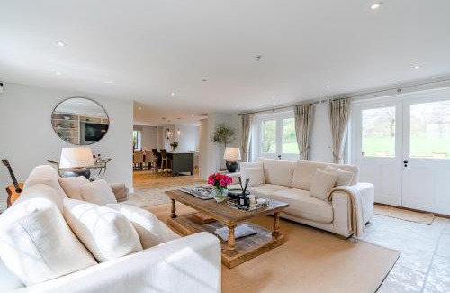 Burford Maison | Old Manse