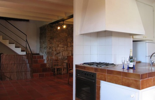 L'Aleixar Cottage | Ancien moulin, jardin, terrasse avec table de ping-pong, barbecue piscine priveé