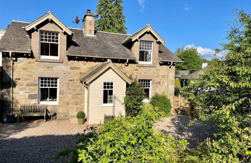 Grandtully Maison | Old Schoolhouse