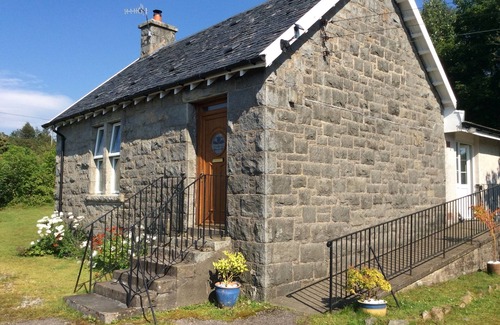 West Laroch Maison | Ancienne école avec vue imprenable sur le lac et la montagne