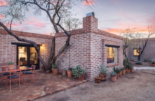 Old Fort Lowell Maison | Old Southwest Luxury & Glamor - Bolsius House