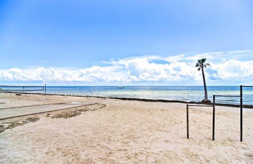 Historic Uptown Maison | Old St Pete Bungalow - Downtown 1 Mi, Beach 8 Mi!