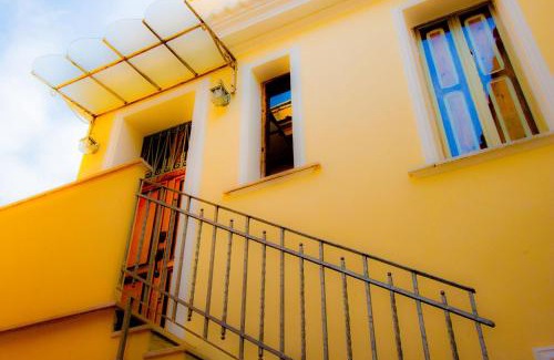 Ladispoli Appartement | Old Style by the sea, roof terrace with pool and kitchen, Ladispoli